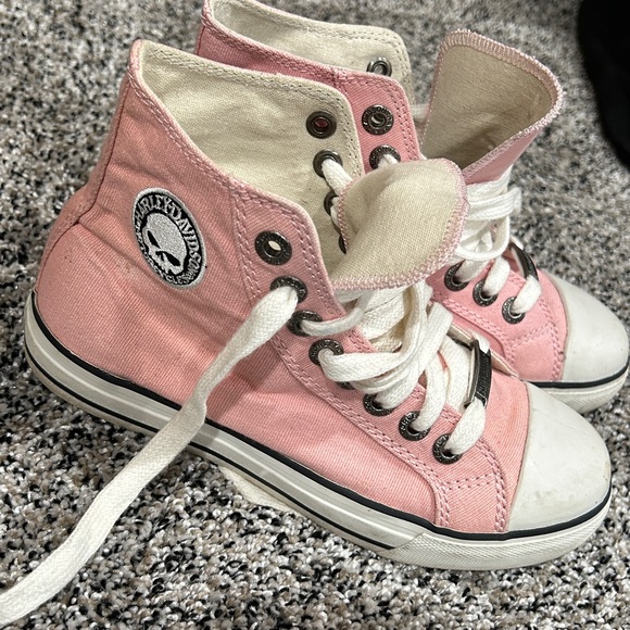 Harley-Davidson Pink Canvas High-Top Sneakers - Picture 3 of 6
